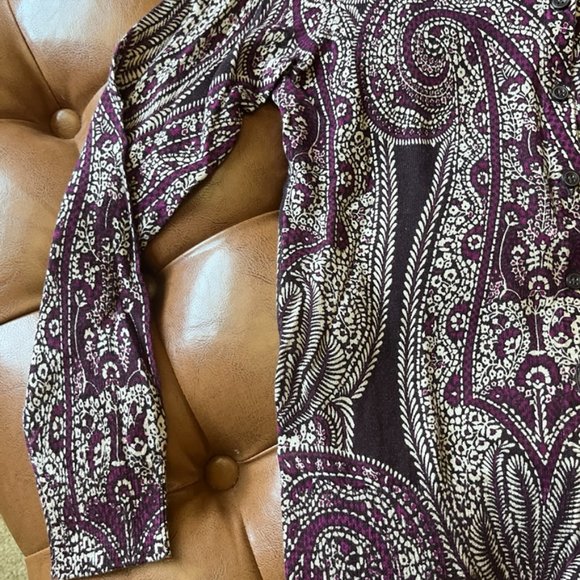 Like new! Ann Taylor Petite Lightweight Button Sweater / Cardigan - Picture 3 of 10